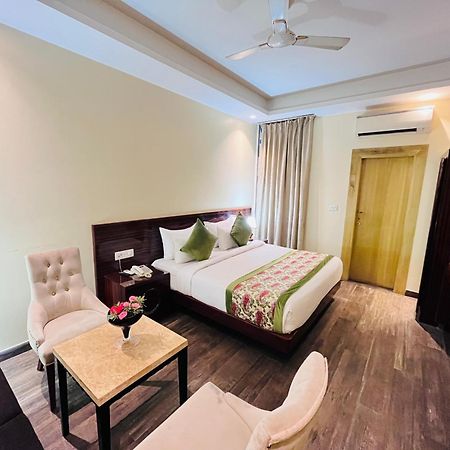 Ganga Ashoka Hotel Risikés Kültér fotó