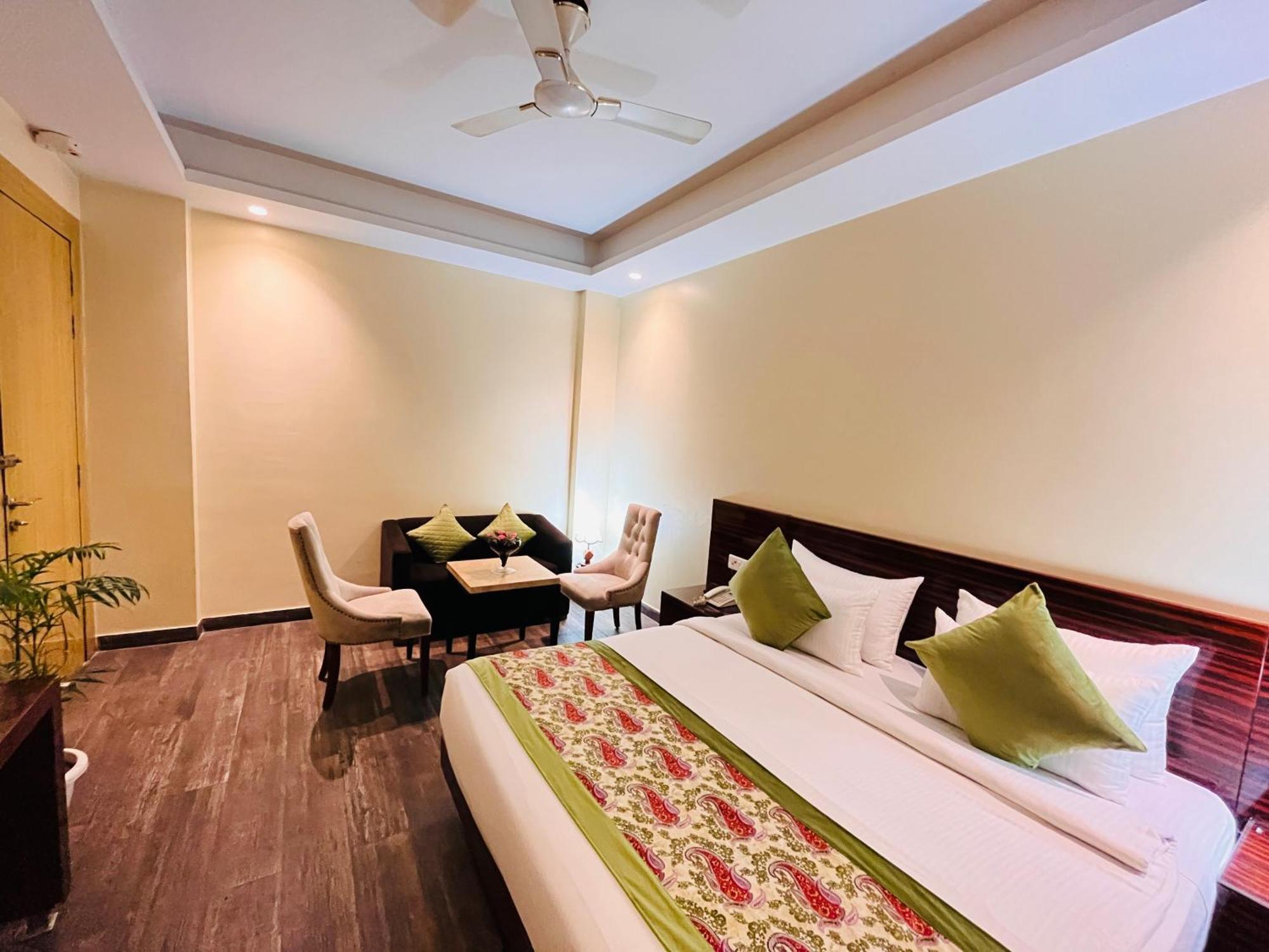 Ganga Ashoka Hotel Risikés Kültér fotó