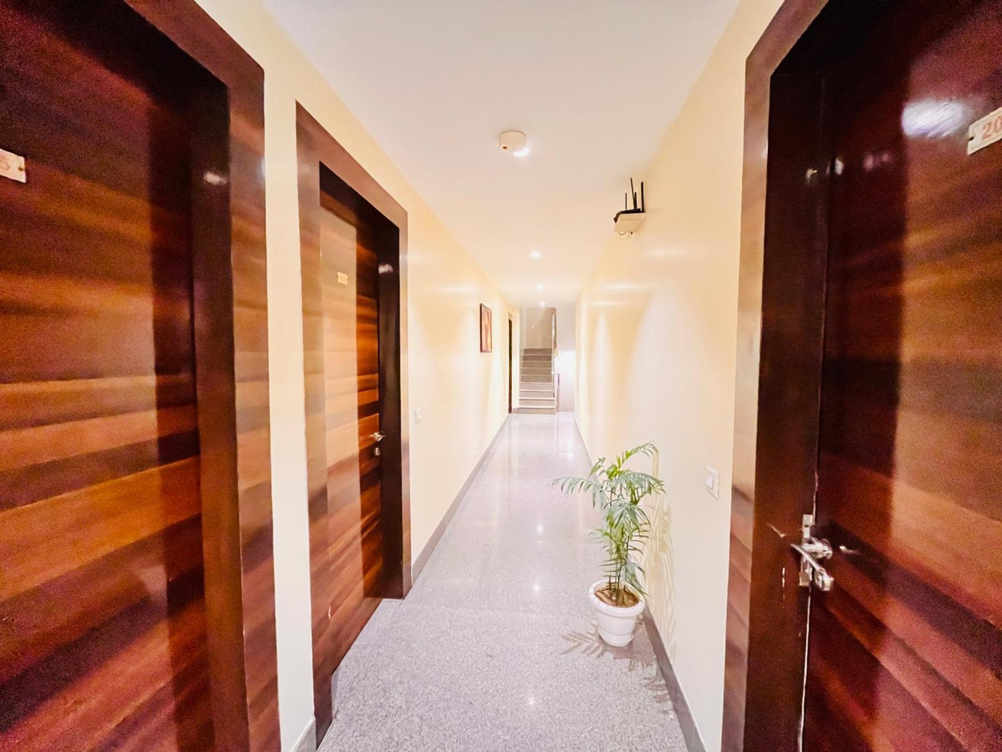 Ganga Ashoka Hotel Risikés Kültér fotó