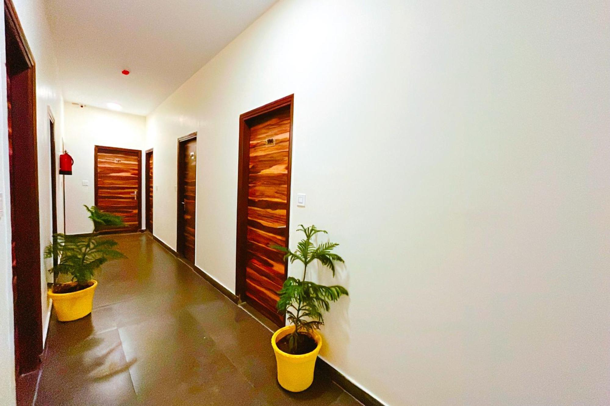 Ganga Ashoka Hotel Risikés Kültér fotó