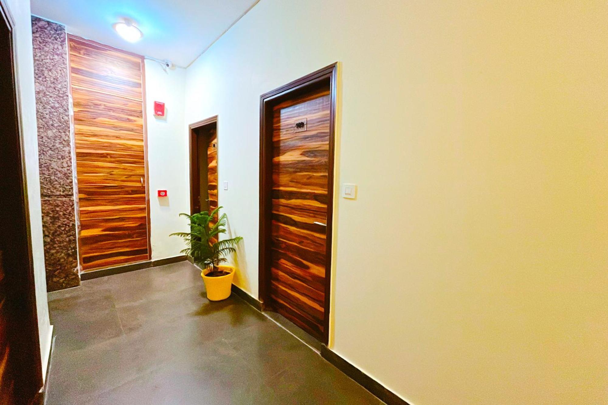 Ganga Ashoka Hotel Risikés Kültér fotó