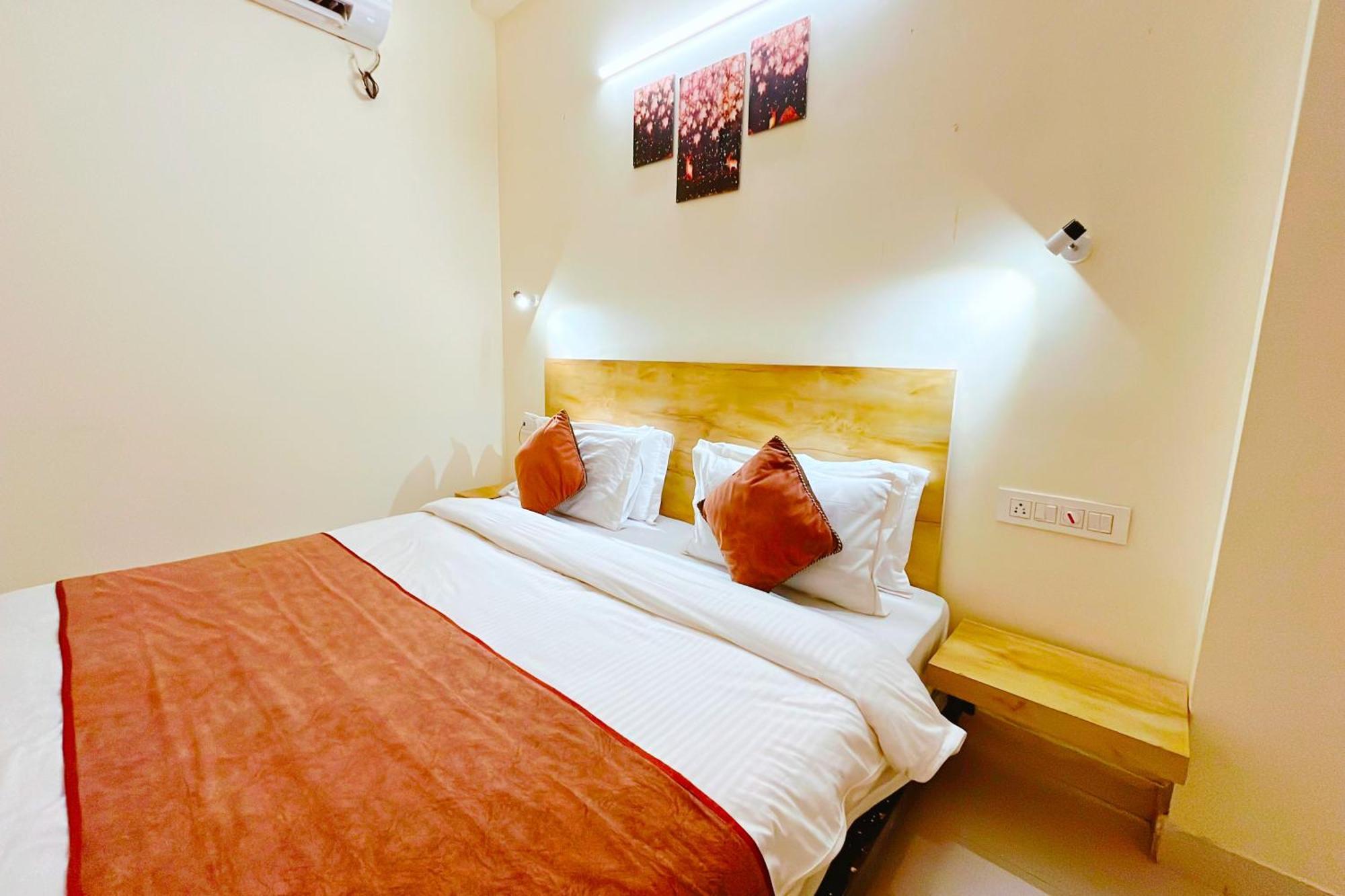Ganga Ashoka Hotel Risikés Kültér fotó