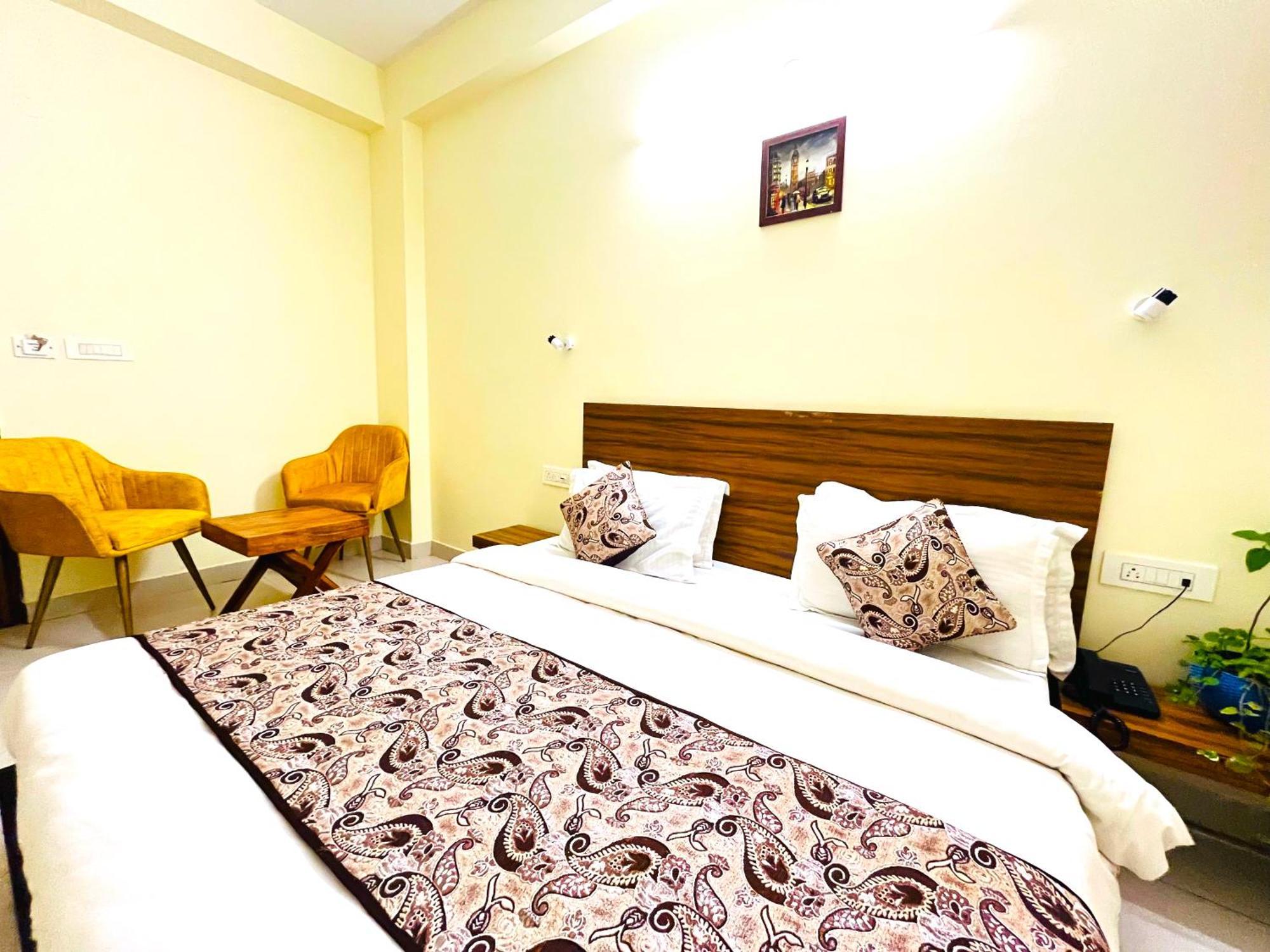 Ganga Ashoka Hotel Risikés Kültér fotó