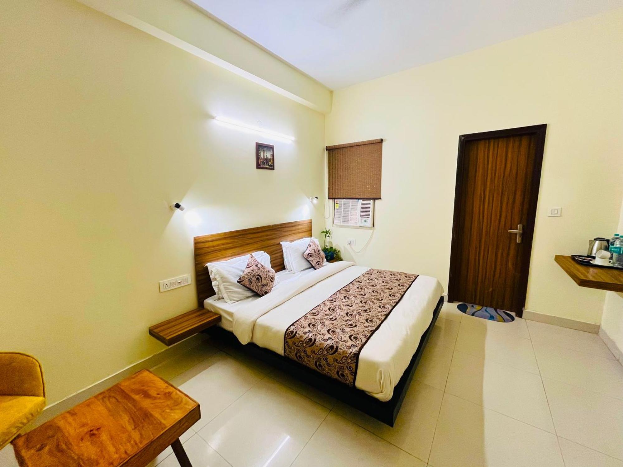 Ganga Ashoka Hotel Risikés Kültér fotó